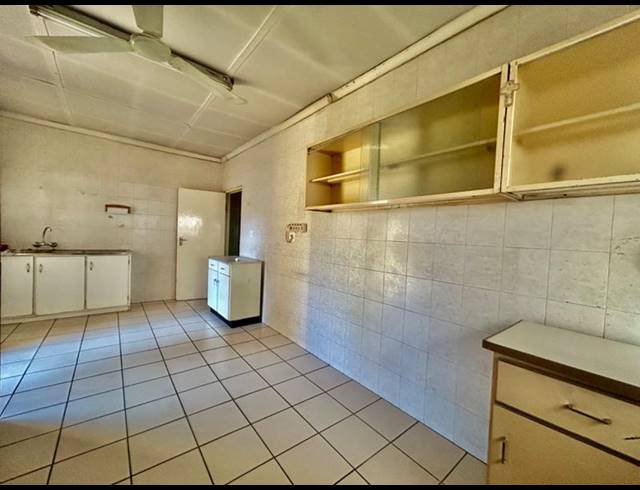 3 BEDROOM HOUSE FOR SALE IN VANDERBIJLPARK CW 2